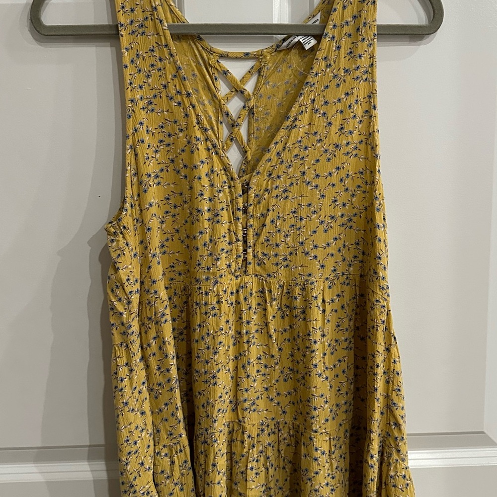 3 tops, 1 price